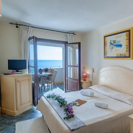 Dolce 3* Cala Gonone